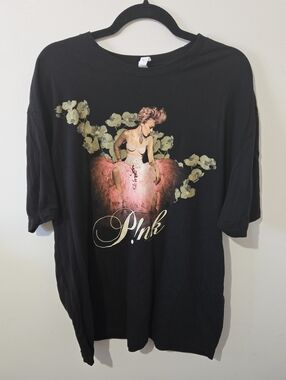 Pink 2013 XXL Tour Shirt